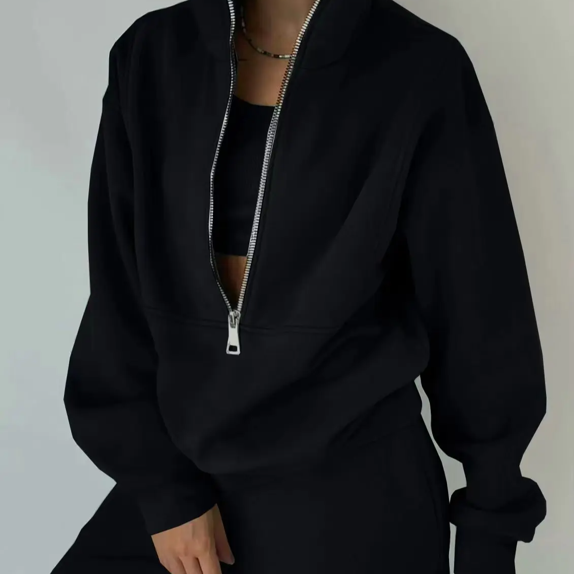 Women's Casual Tracksuit Set – Warm Two-Piece Zipper Outfit for Autumn and Winter, Loose Fit Sportwear