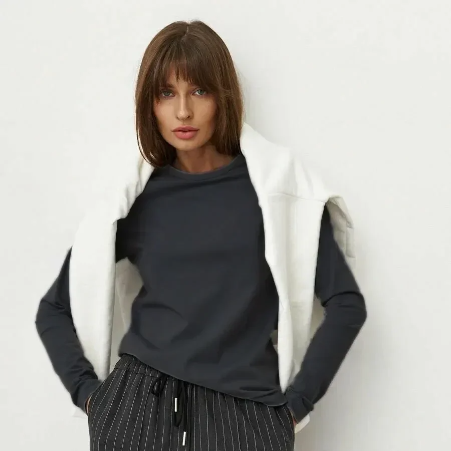 Women's 100% Cotton Long Sleeve Oversized T-Shirt – Loose Basic Solid Top for Spring and Autumn Casual Wear