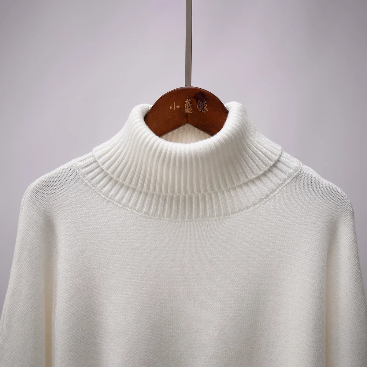 Women's Oversized Turtleneck Sweater – Thick Knit Casual Pullover for Autumn Winter