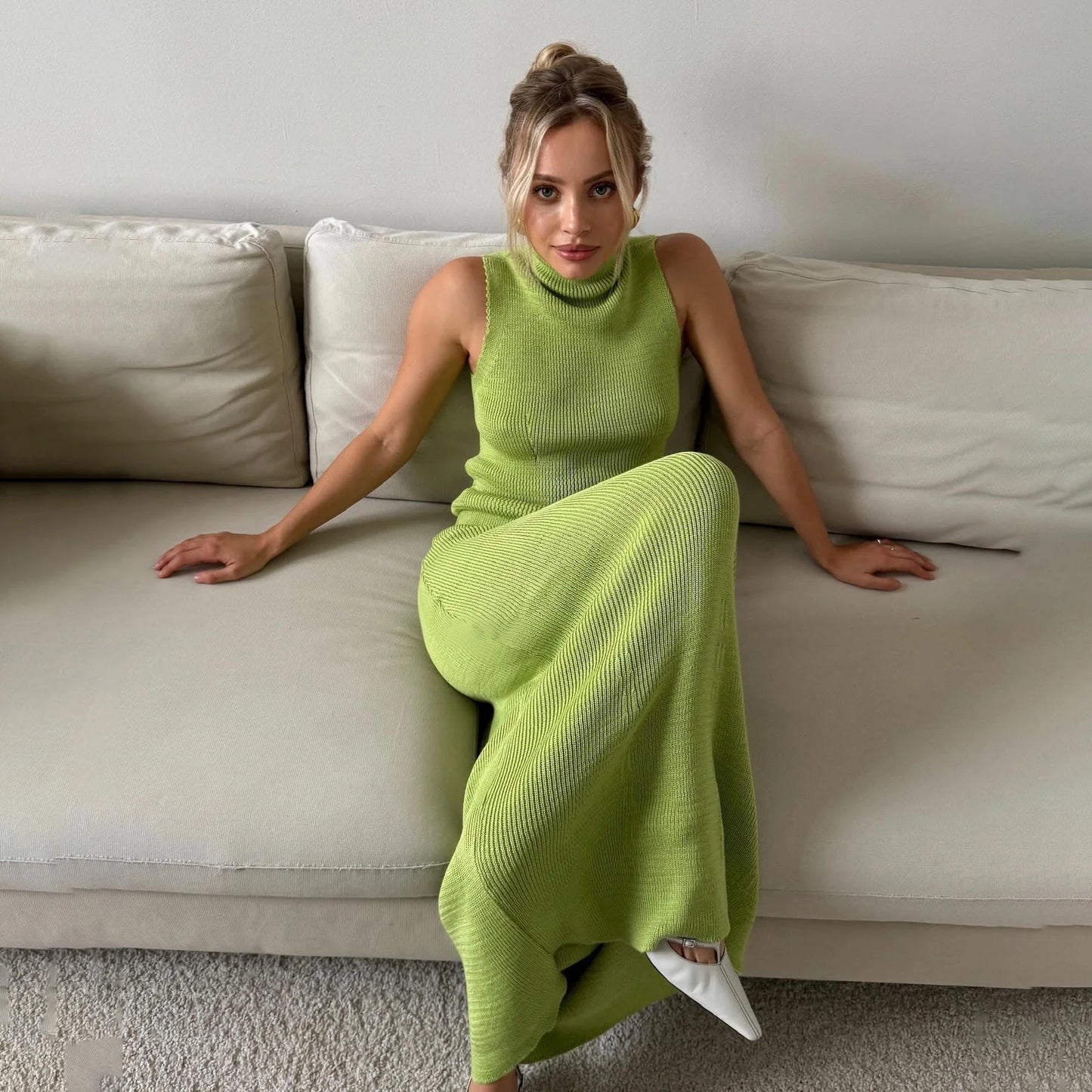 Women's 2-Piece Knitted Vest and Long Skirt Set – Sleeveless Turtleneck Top with Floor-Length Skirt, Solid Color Office Lady Style