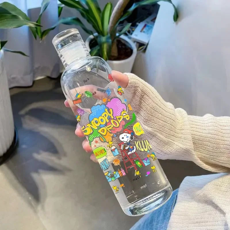 500ml Snoopy Cartoon Water Bottle – Large-Capacity Anime Sports Cup for Kids, Motivational Plastic Drinking Bottle for School and Gifts