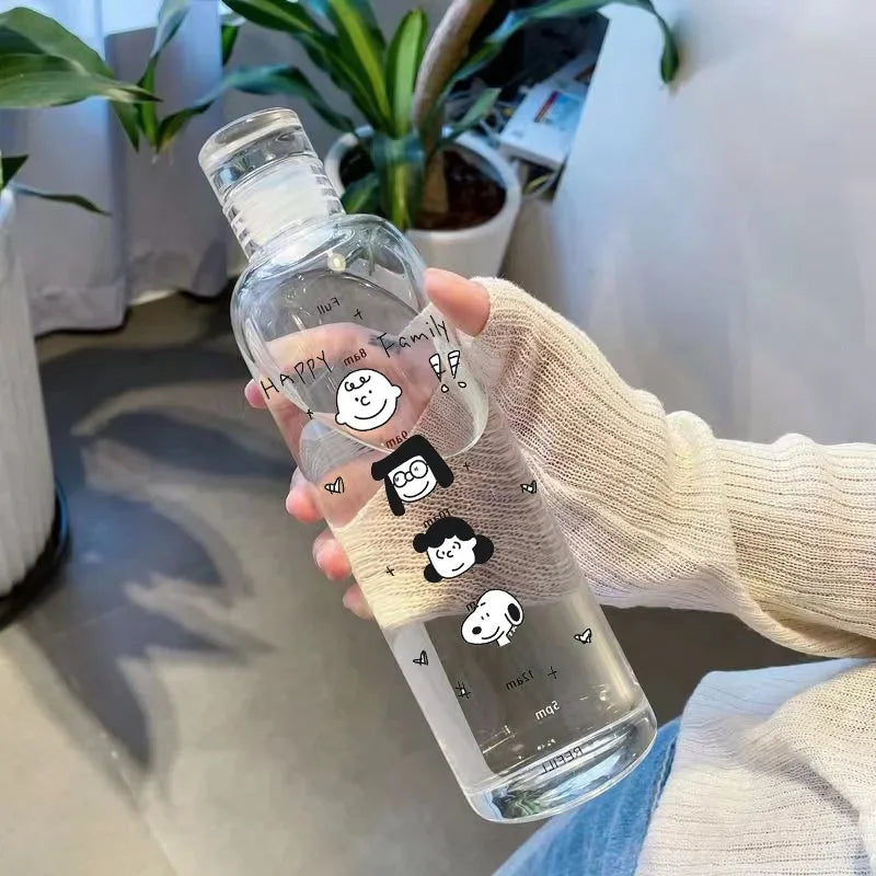 500ml Snoopy Cartoon Water Bottle – Large-Capacity Anime Sports Cup for Kids, Motivational Plastic Drinking Bottle for School and Gifts