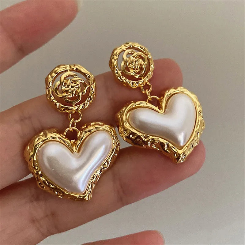 Vintage Flower Heart Stud Earrings – Elegant French-Inspired Jewelry for Women and Girls
