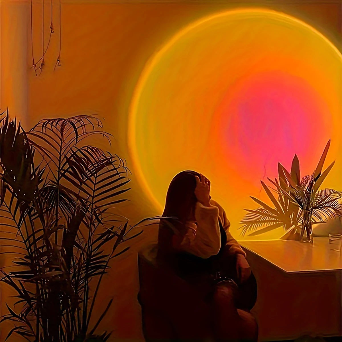 Sunset Projection Lamp – LED Ambient Light for Relaxation and Home Décor – Serene Warm Glow for Bedroom, Living Room, or Meditation Space