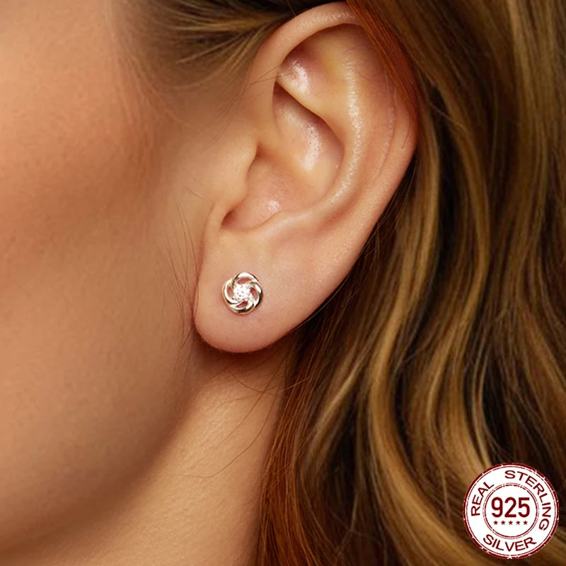 Vintage Four-Leaf Clover Moissanite Stud Earrings – 925 Sterling Silver Hollow Filigree Floral Design for Women