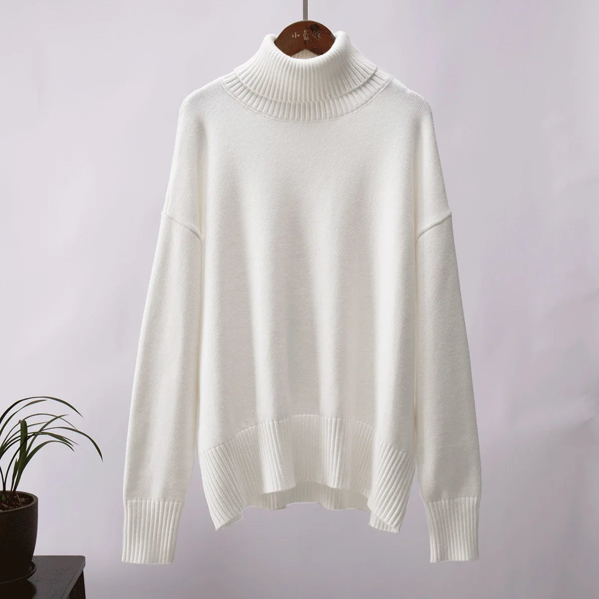 Women's Oversized Turtleneck Sweater – Solid Knit Pullover with Loose Fit and Full Sleeves for Autumn and Winter