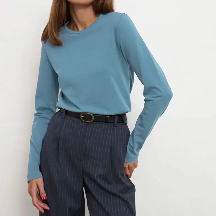 Women's 100% Cotton Long Sleeve Oversized T-Shirt – Loose Basic Solid Top for Spring and Autumn Casual Wear