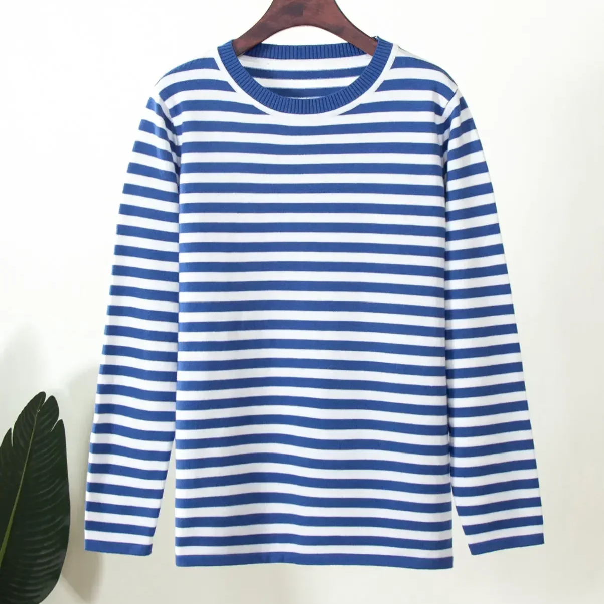 Women's Knitted Striped Sweater – Loose Fit Warm Thick Pullover with Long Sleeves for Autumn and Winter