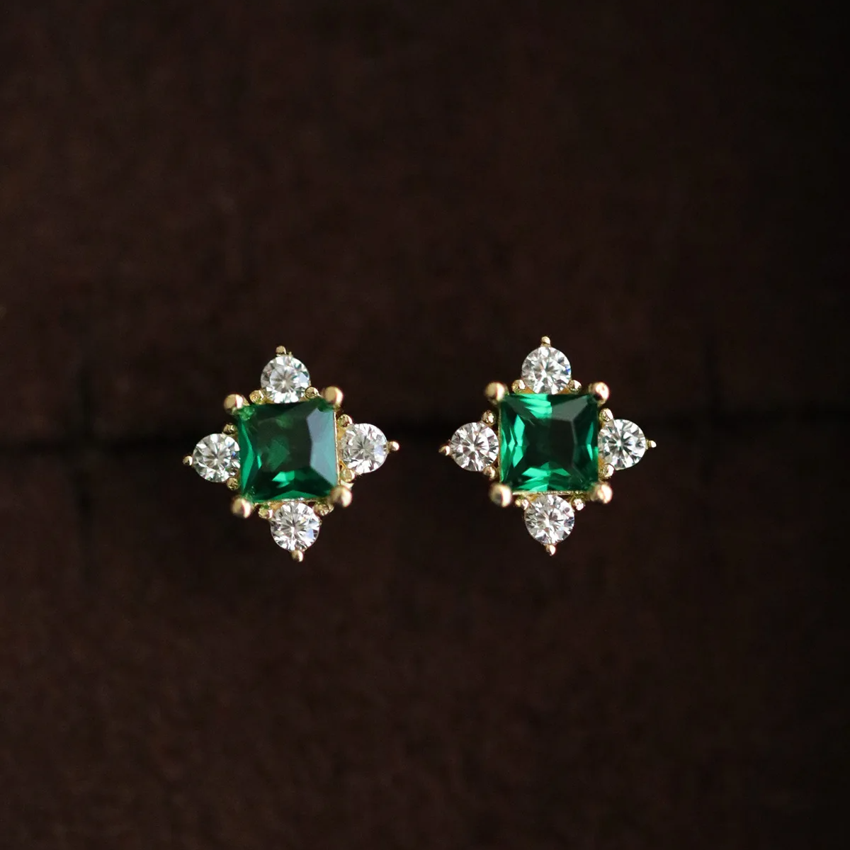 925 Sterling Silver 14K Gold-Plated Green Zircon Geometric Stud Earrings for Women – Classic Engagement Jewelry