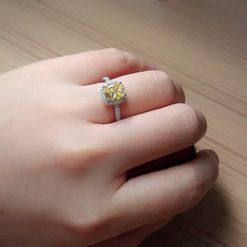 18K White Gold Engagement Ring with Cushion-Cut Yellow or White Diamonds – Luxury Women's Wedding and Anniversary Cocktail Jewelry