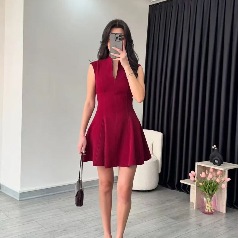 Women's Sleeveless V-Neck Mini Dress – Classic Black Crepe A-Line Party Dress