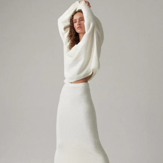 Women's Knitted V-Neck Sweater and Skirt Set – 2-Piece Warm Casual Outfit, Autumn Winter Pullover & Ankle-Length Skirt