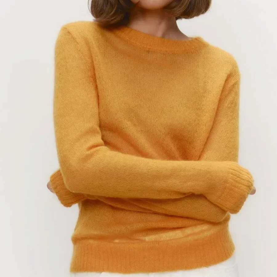 Slim Fit Round Neck Knit Sweater for Women – Long Sleeve Lightweight Pullover, Casual Chic Office Style for Spring and Autumn