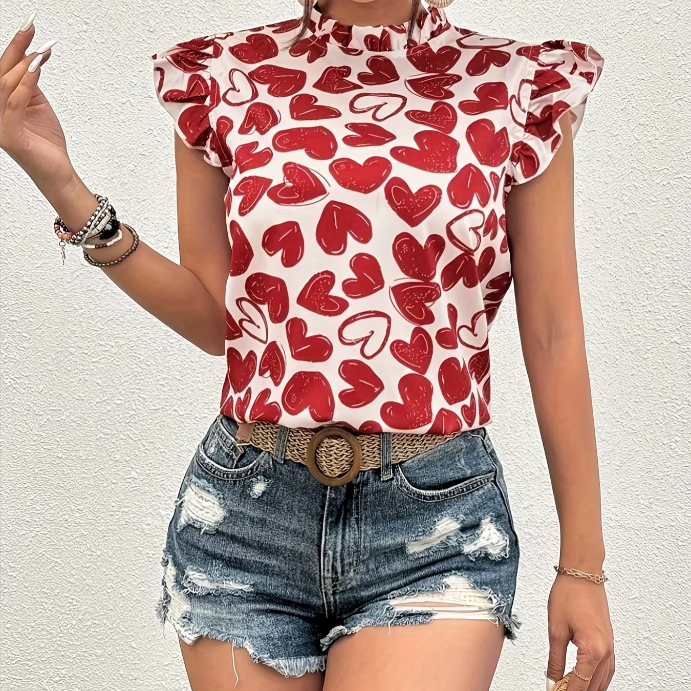 Women's Red Heart Print Short-Sleeved Shirt – Streetwear Style with Directional Pattern