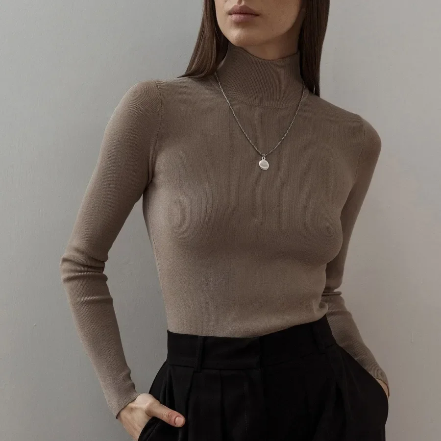 Women's Slim-Fit Turtleneck Pullover – Soft Knit Sweater for Autumn and Winter