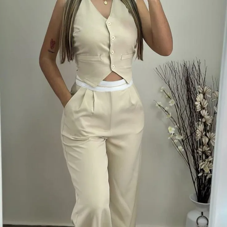 Women's Elegant Two-Piece Set – V-Neck Buttoned Sleeveless Vest & High-Waist Straight Pants with Pockets