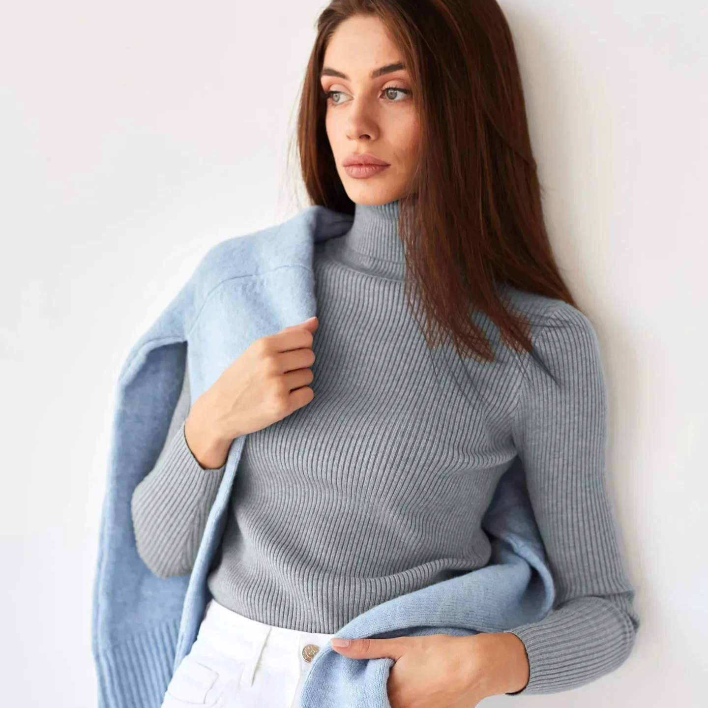 Slim Fit Turtleneck Pullover Sweater for Women – Soft Warm Knit Jumper for Autumn and Winter