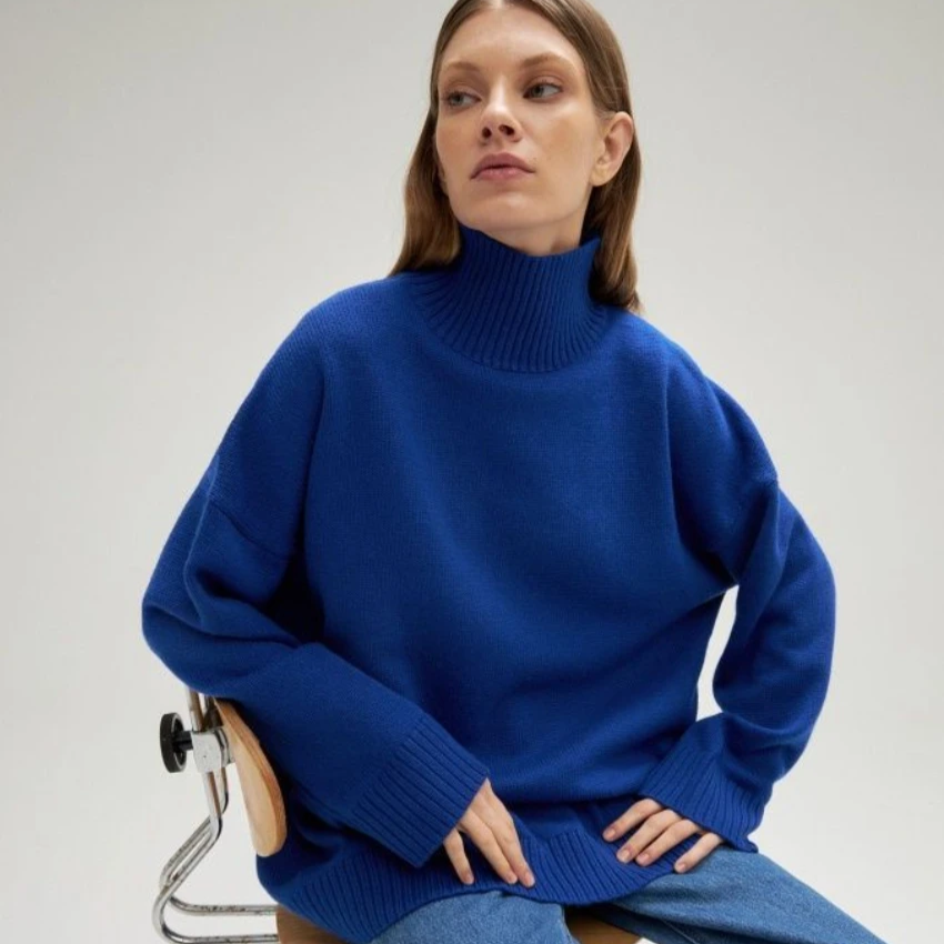 Women's Oversized Turtleneck Knit Sweater – Thick Warm Loose-Fit Pullover for Autumn and Winter