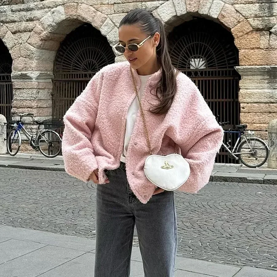Women's Short Faux Fur Jacket – Thick Loose Fit Casual Cardigan-Style Coat for Autumn and Winter