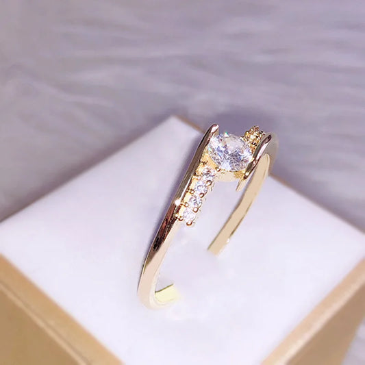 14K Yellow Gold Diamond Wedding Band Ring for Women – Elegant Fine Jewelry for Engagement and Special Occasions