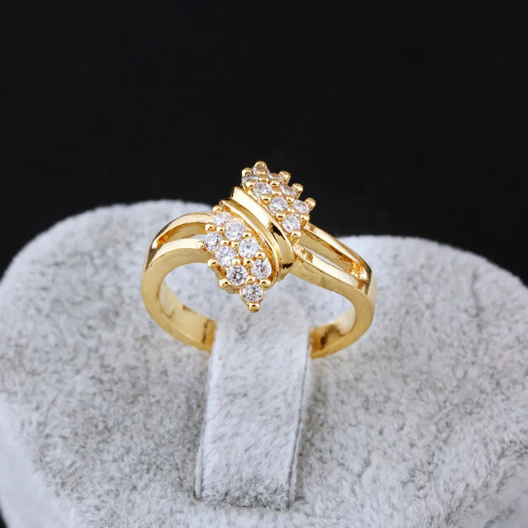 14K Yellow Gold Irregular Geometric Diamond Cocktail Ring for Women – Boho Chic Engagement Party Jewelry