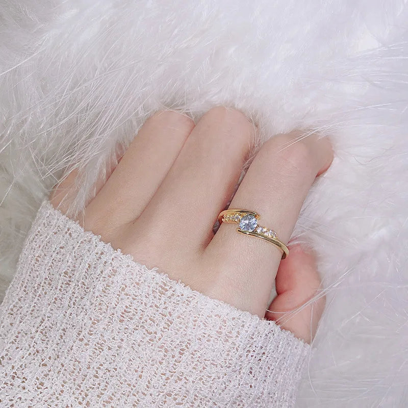 14K Yellow Gold Diamond Wedding Band Ring for Women – Elegant Fine Jewelry for Engagement and Special Occasions