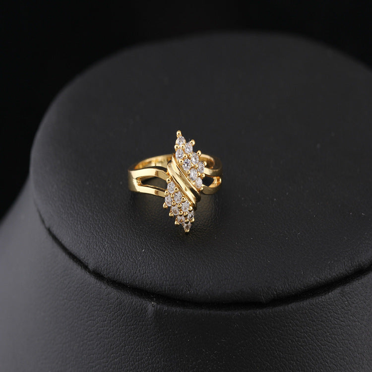 14K Yellow Gold Irregular Geometric Diamond Cocktail Ring for Women – Boho Chic Engagement Party Jewelry