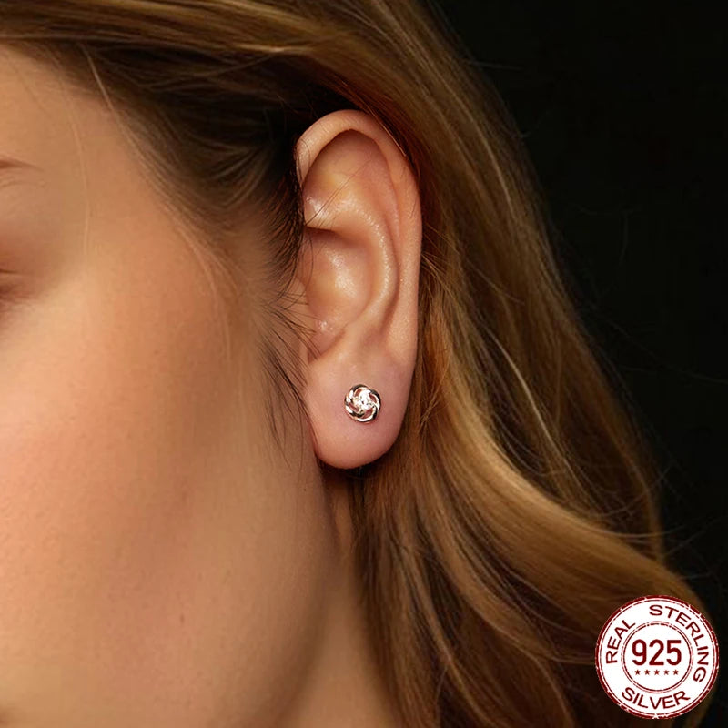 Vintage Four-Leaf Clover Moissanite Stud Earrings – 925 Sterling Silver Hollow Filigree Floral Design for Women
