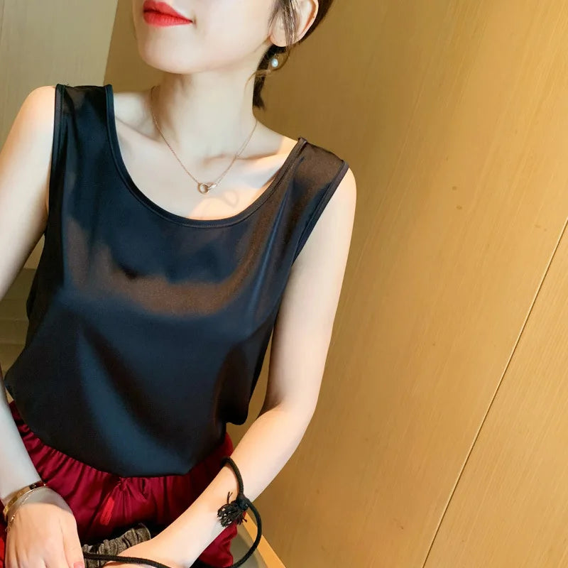 Women's Silk-Look Short Sleeve Tee – Loose Fit Acetate Camisole-Style Top for Elegant Summer Casual Outfits