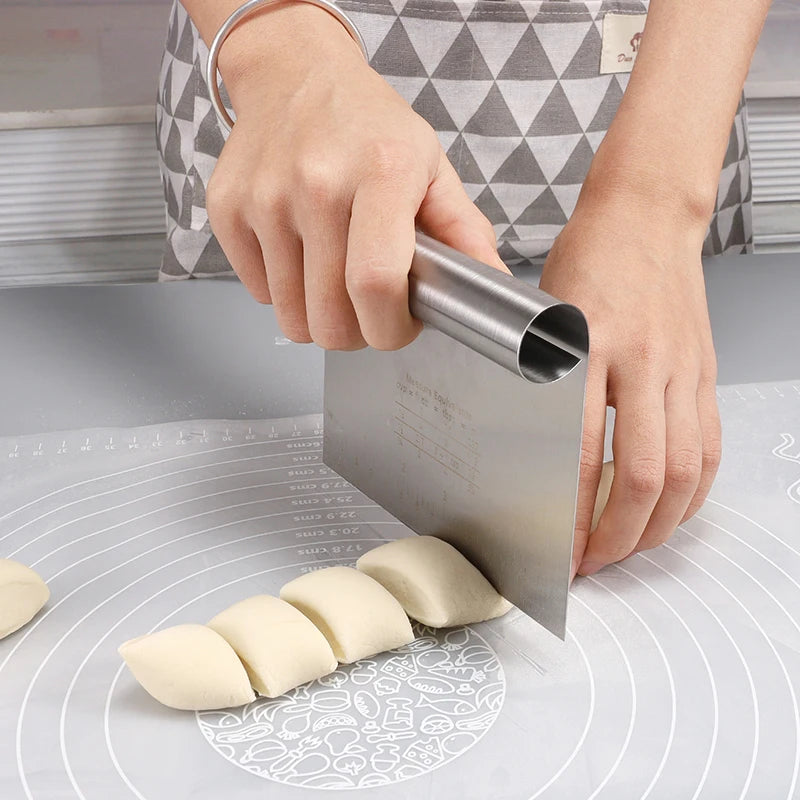 Stainless Steel Cake Scraper – 6"/8" Pastry Spatula for Dough, Buttercream, and Edge Smoothing