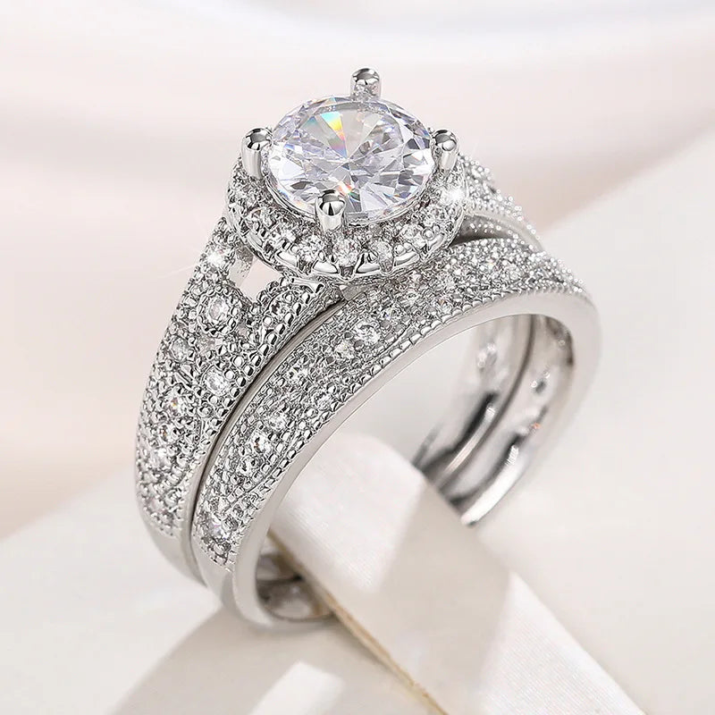 18K White Gold Four-Prong Diamond Engagement Ring for Women – 2 Carat Round Cut Wedding Band, Vintage-Inspired Bridal Jewelry Gift
