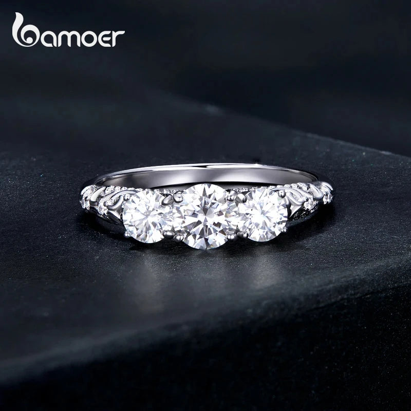 925 Sterling Silver 1.1CTTW Moissanite Engagement Ring – White Gold Plated D Color VVS1 for Women