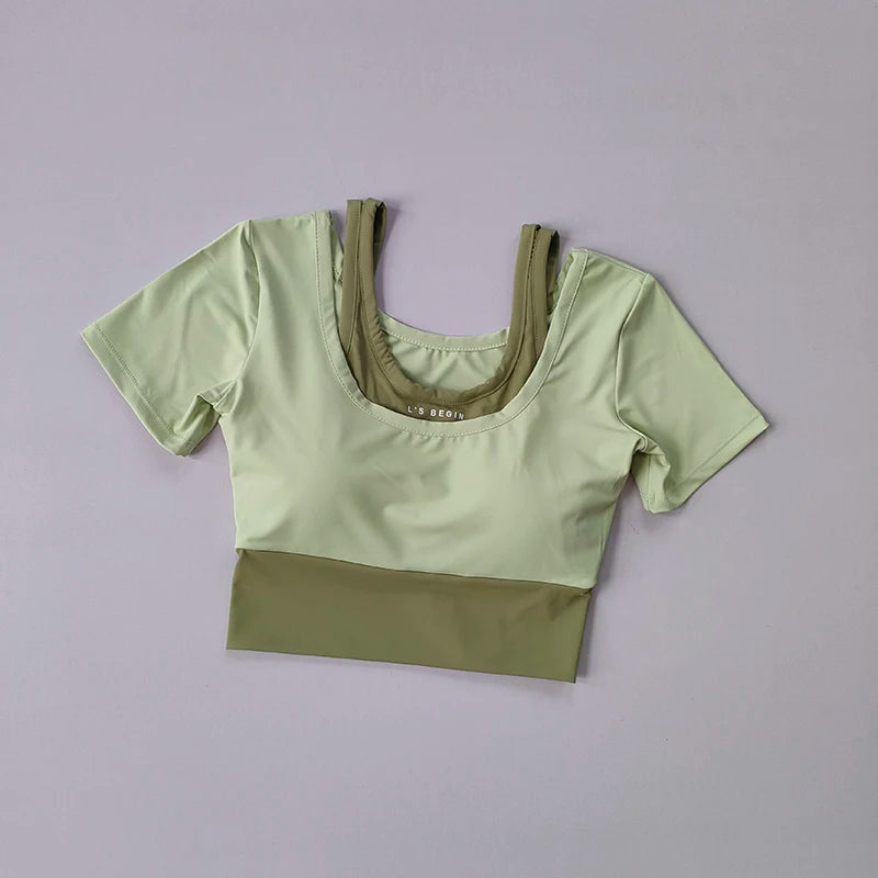 Two-Piece Yoga T-Shirt – Short Sleeve Slim Fit Sports Top with Built-In Bra