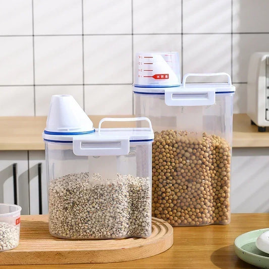 1.5kg / 2kg Food Storage Bucket with Scale Cup – Portable Moistureproof Kitchen Container for Dry Goods