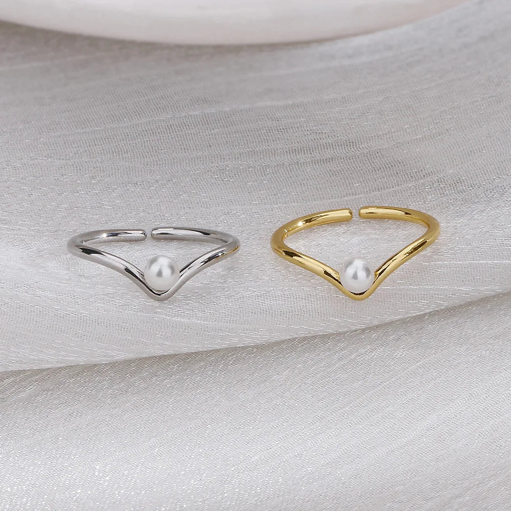 925 Sterling Silver V-Shaped Adjustable Ring for Women – Classic Open Cocktail Ring for Wedding or Everyday Elegance