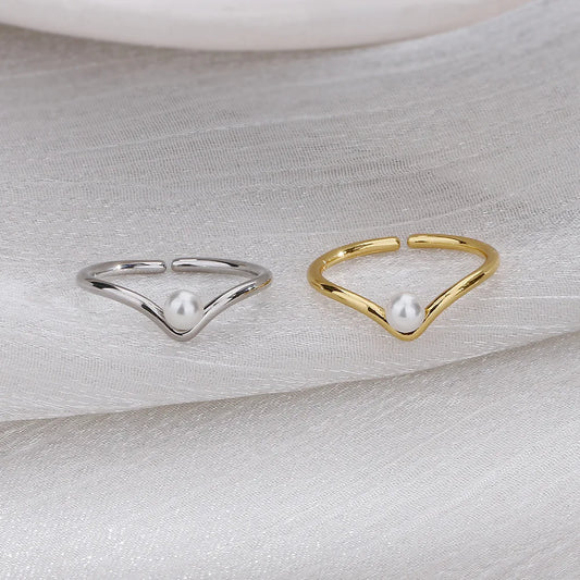 925 Sterling Silver V-Shaped Adjustable Ring for Women – Classic Open Cocktail Ring for Wedding or Everyday Elegance