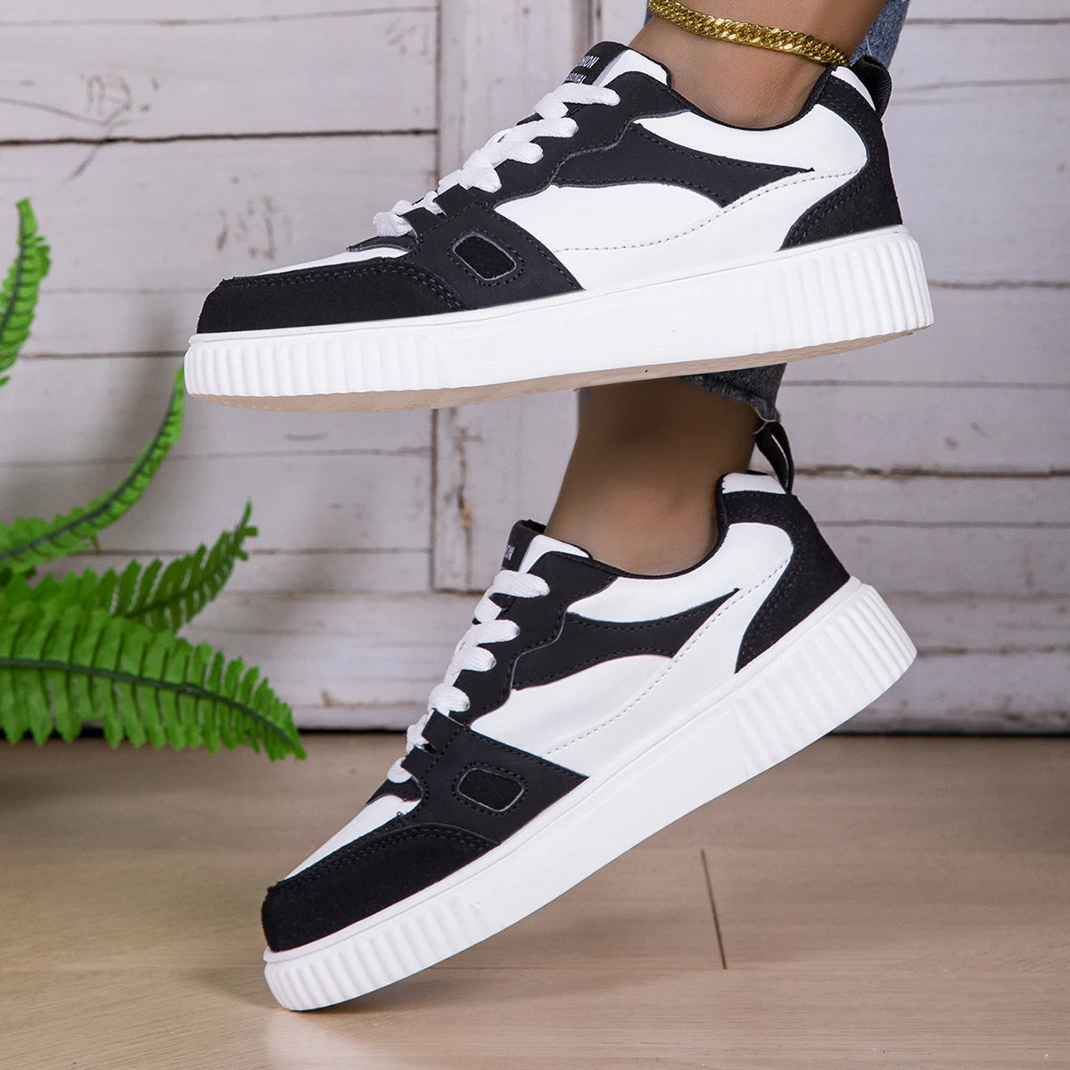 Unisex White & Black Skateboarding Sneakers – Lightweight PU Sports Running Shoes for Outdoor Hard Court Use, Breathable Casual Footwear Size 36–46