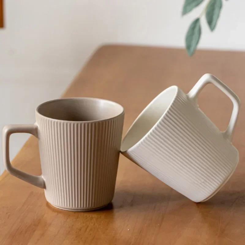 500ml Ceramic Coffee Mug – Nordic Style Solid Color Relief Stripe Cup for Milk, Juice, or Water