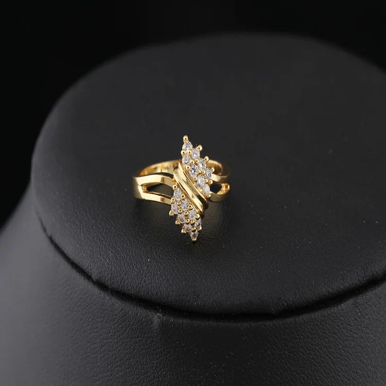 14K Yellow Gold Irregular Geometric Diamond Cocktail Ring for Women – Boho Chic Engagement Party Jewelry