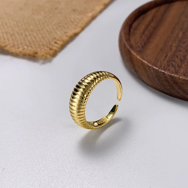 925 Sterling Silver Water Ripple Ring – Adjustable Geometric Cocktail Ring for Women’s Elegant Wedding & Party Jewelry