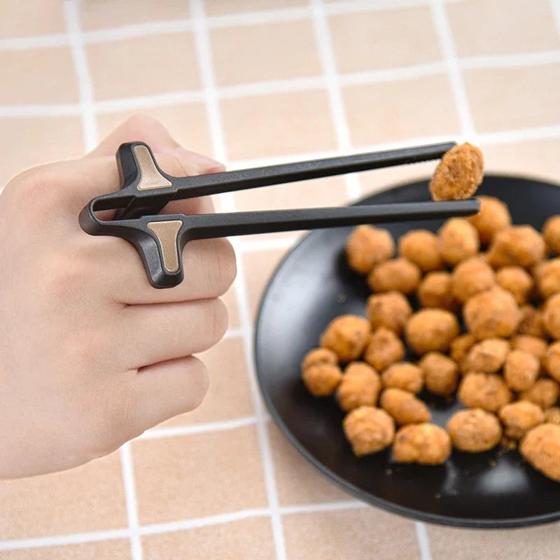 Clean Finger Chopsticks – No-Mess Snack Helper for Gamers, Office, and Kitchen Use