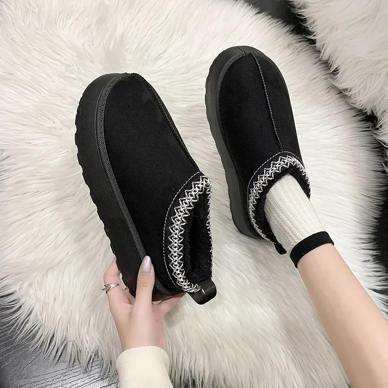 Women's Cozy Fur-Lined Snow Boots – Slip-On Winter Ankle Cotton Shoes with Thick Sole and Cashmere Warmth