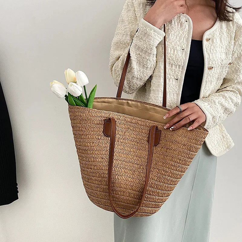 Women's Boho Straw Beach Tote – Large Capacity Woven Shoulder Bag with Zipper Closure