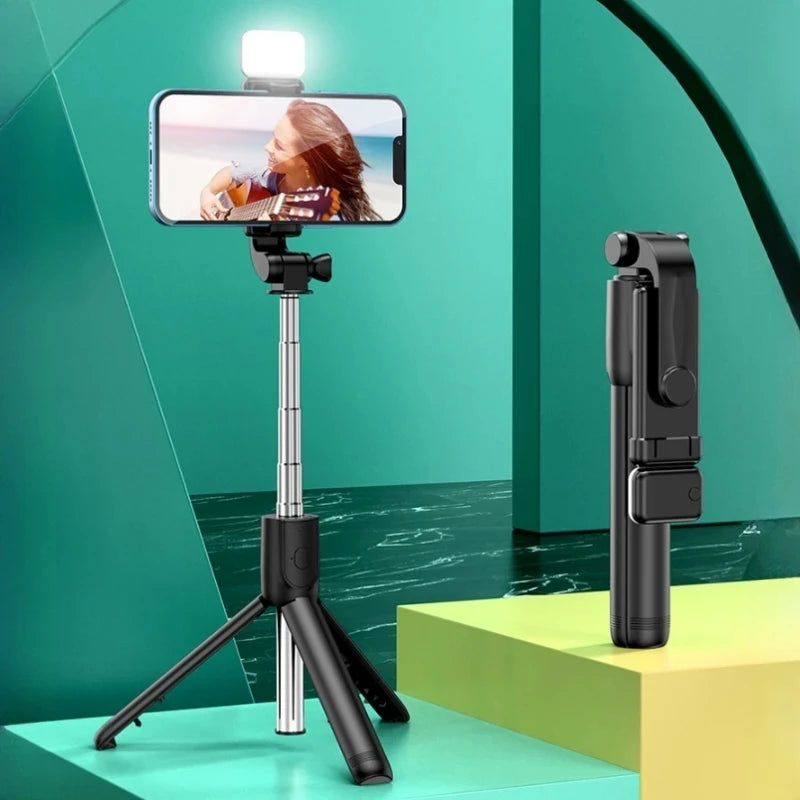 Wireless Bluetooth Selfie Stick with Fill Light – Mini Tripod Stand, Remote Shutter, Adjustable Phone Holder for iPhone, Samsung, Xiaomi
