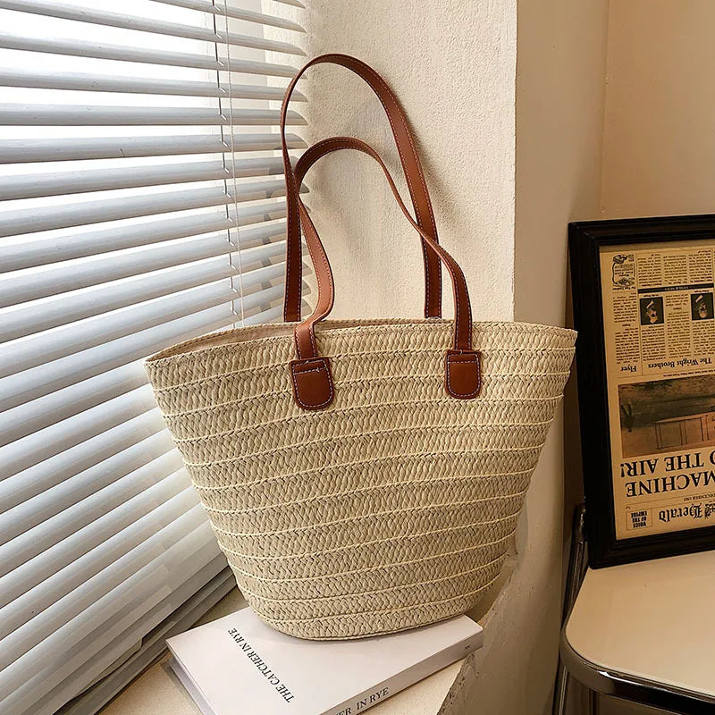 Women's Boho Straw Beach Tote – Large Capacity Woven Shoulder Bag with Zipper Closure
