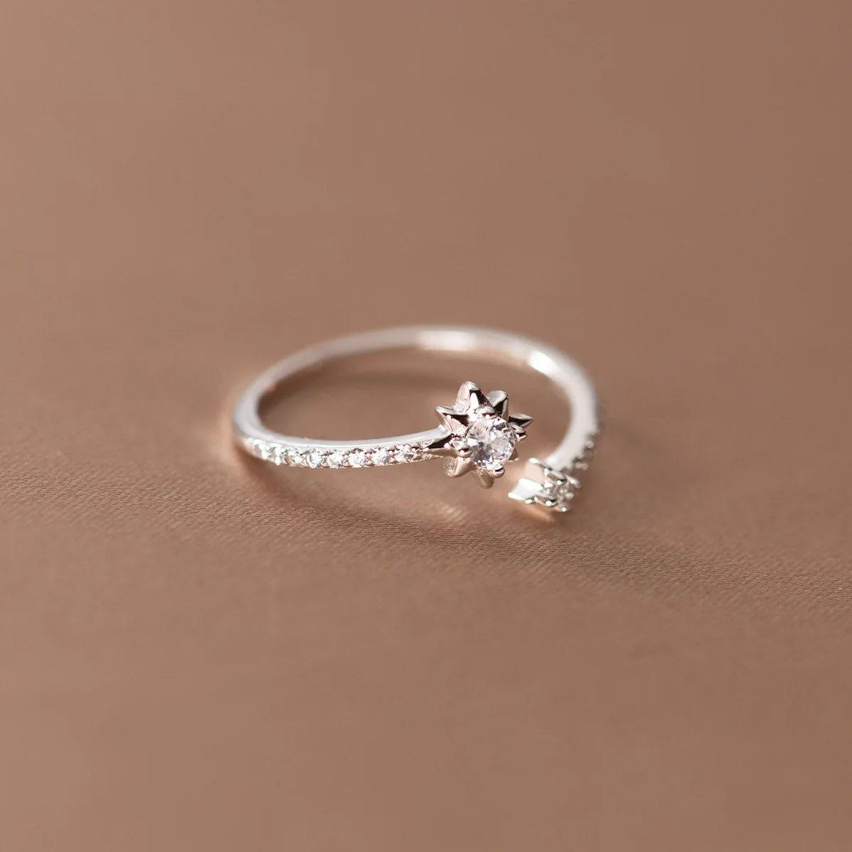 925 Sterling Silver Zircon Star Ring for Women – Trendy Geometric Cocktail Ring for Engagement, Wedding, and Parties