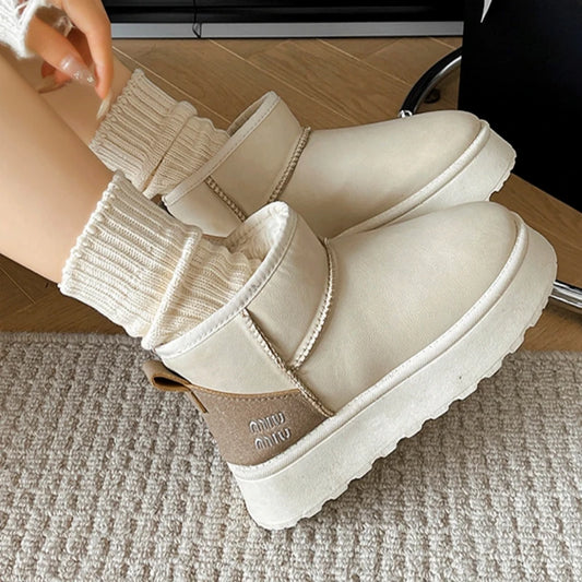 Women's Winter Slip-On Snow Boots – Warm Fleece-Lined PU Ankle Boots with Platform Sole and Mid Heel