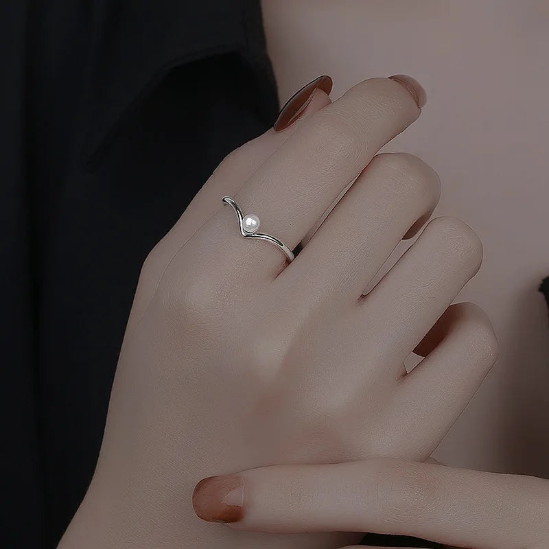 925 Sterling Silver V-Shaped Adjustable Ring for Women – Classic Open Cocktail Ring for Wedding or Everyday Elegance