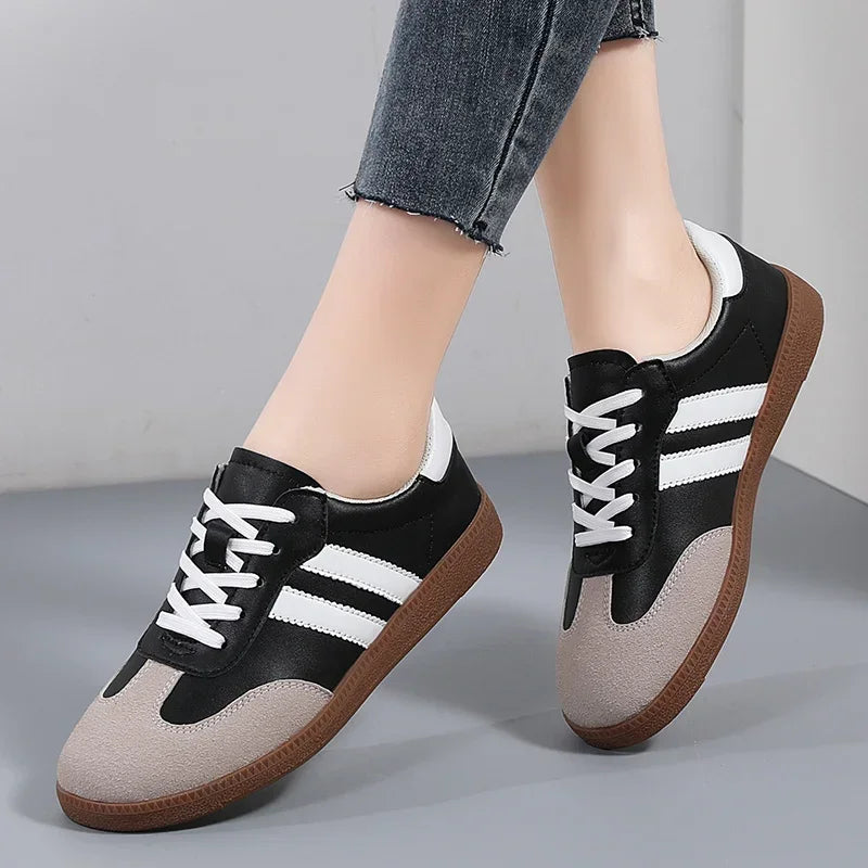 Women’s White Platform Sneakers – Fashion Casual Lace-Up Vulcanized Flats, Comfortable Everyday Walking Shoes for Spring Style