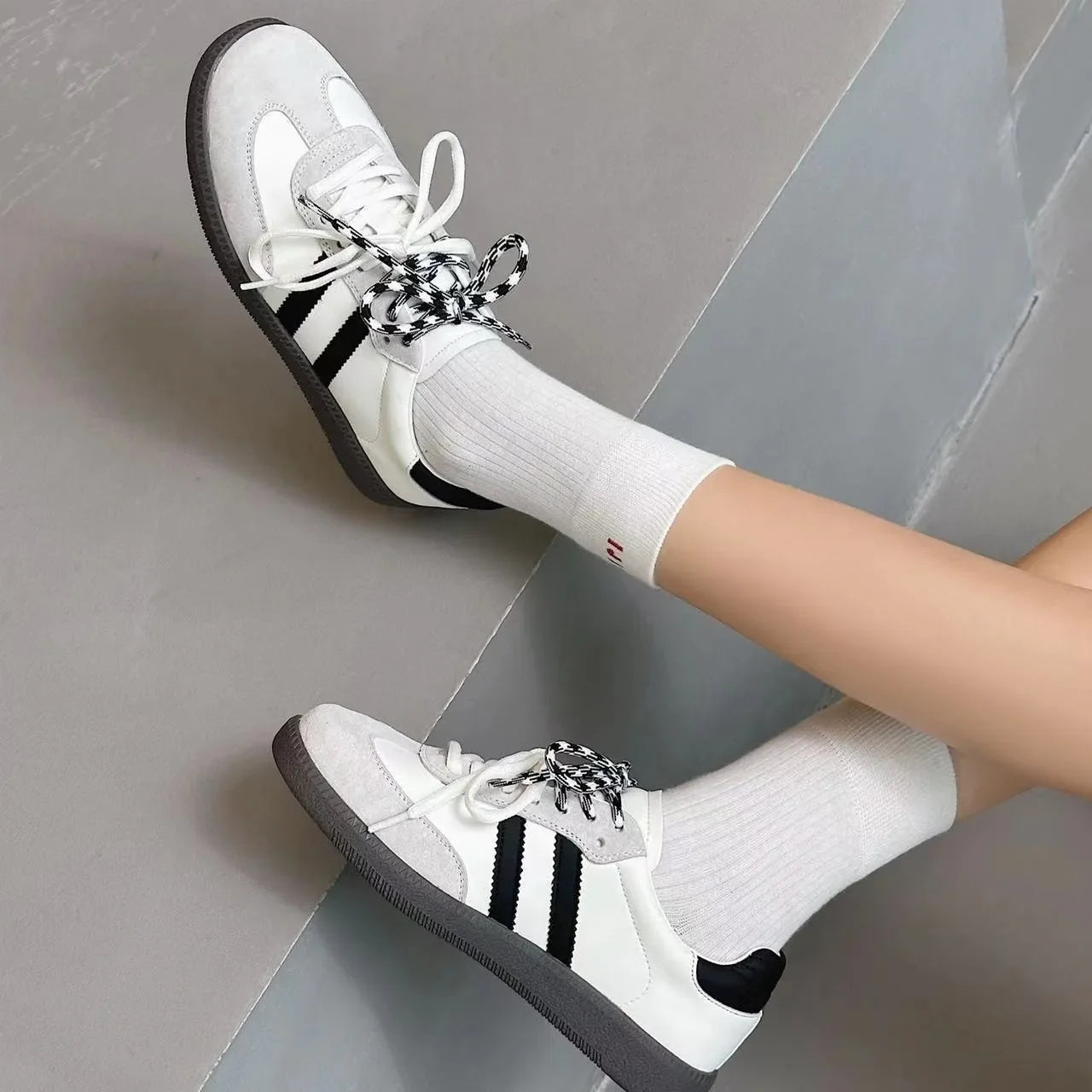 Women’s Mesh Lace-Up Sneakers – Casual Flat Vulcanized Shoes, Breathable PU Walking Loafers for Gym & Daily Wear, White Patchwork Style